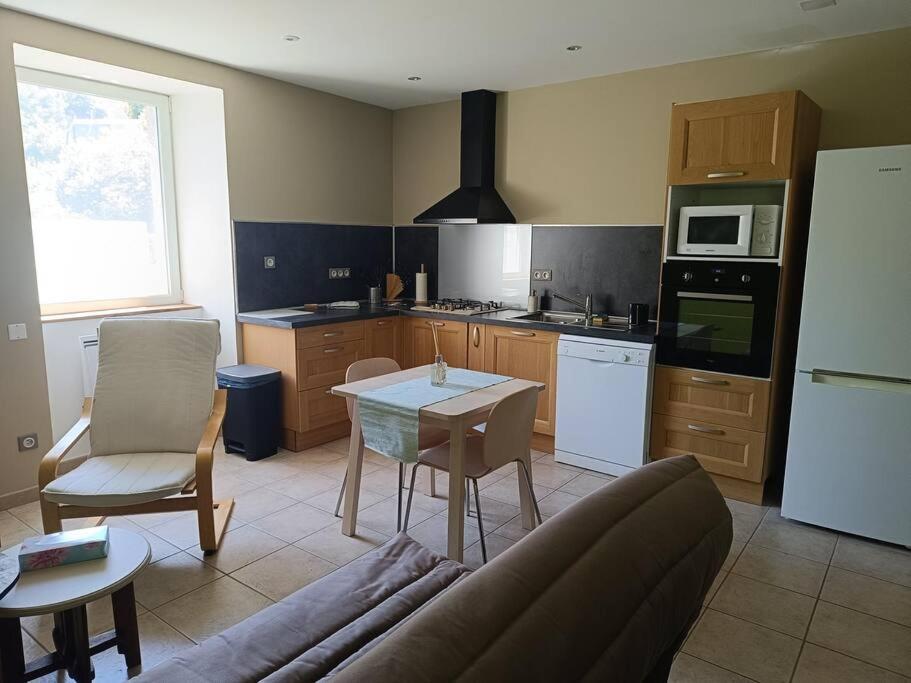 Antraigues Appartement 2 A 4 Personnes מראה חיצוני תמונה