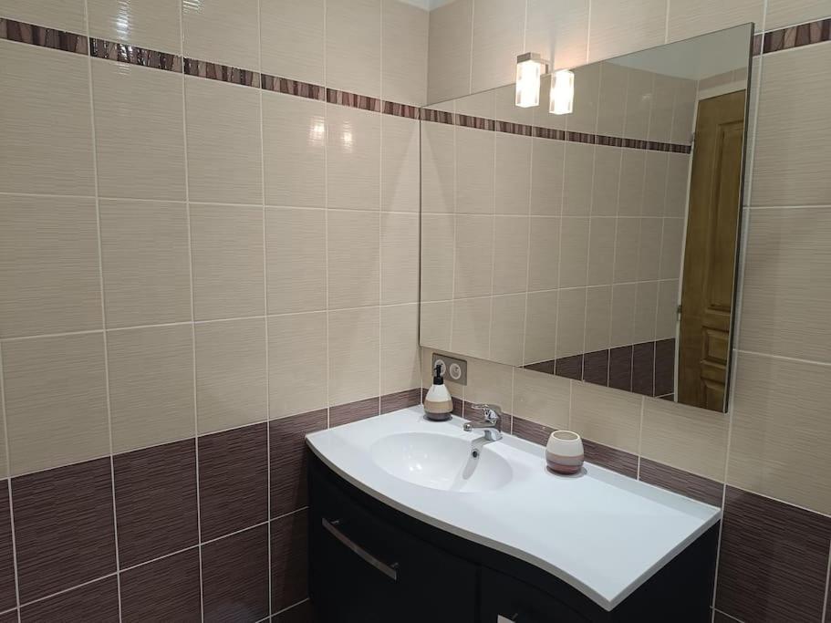 Antraigues Appartement 2 A 4 Personnes מראה חיצוני תמונה